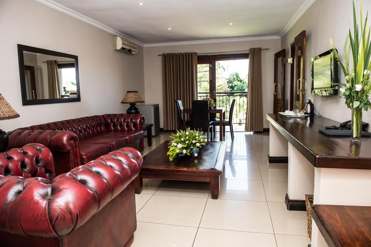 Royal Solwezi Hotel Exterior photo