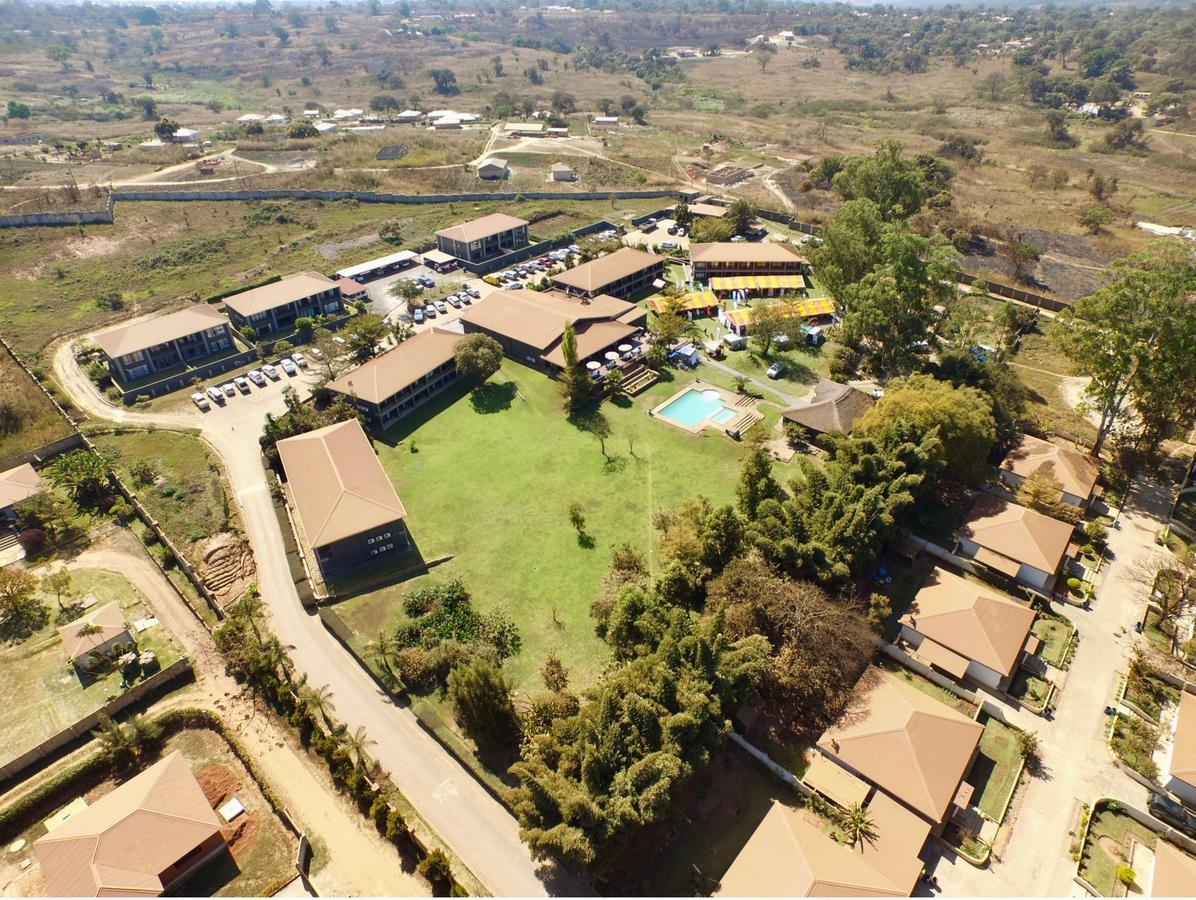 Royal Solwezi Hotel Exterior photo